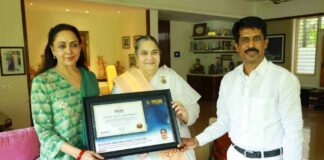 Honourable Hema Malini bestows the certificate of Commitment (Switzerland) to Rajyogini Brahmakumari Yogini Didi Honourable Hema Malini bestows the certificate of Commitment (Switzerland) to Rajyogini Brahmakumari Yogini Didi