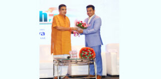 Entrepreneur Sachin Bamgude receives ‘Pride Of Maharashtra’ Award by the hands of Nitin Gadkari