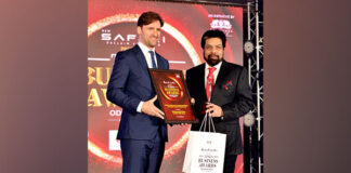 Mahimananda Mishra Wins Lifetime Achievement Award at Times Business Awards Odisha-2023