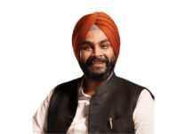 The Science of Stars: Sikh Practitioner Acharya Satvinder’s Take on Astrology