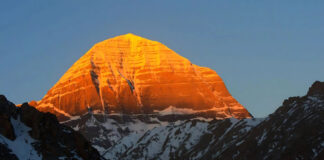 Kailash Mansarovar Is the Talk of 2025 — And This Indo-Nepal Brand Is Making It Possible